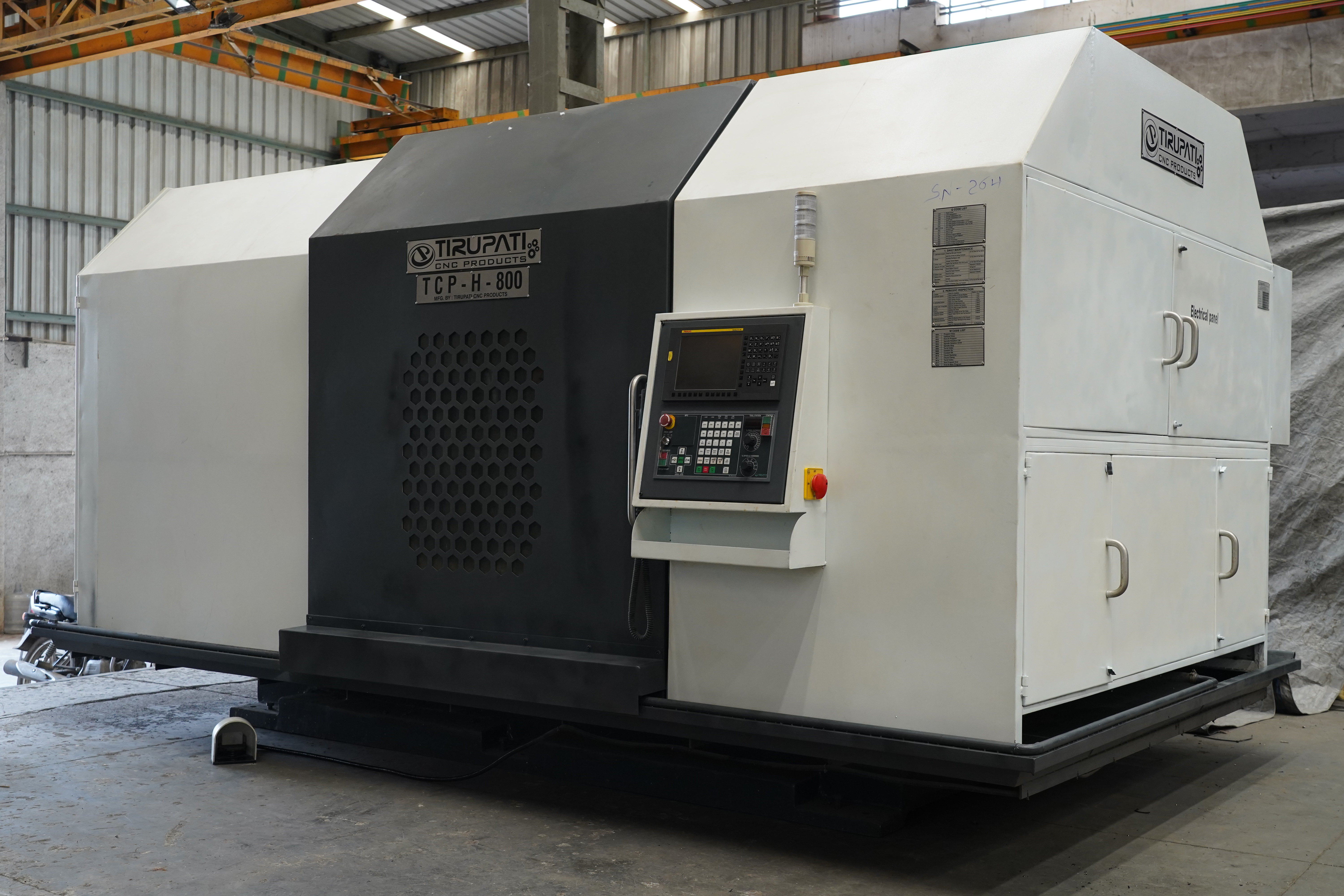 Cnc Lathe Machine - Tcp H-800l-2000 - Color: Gray