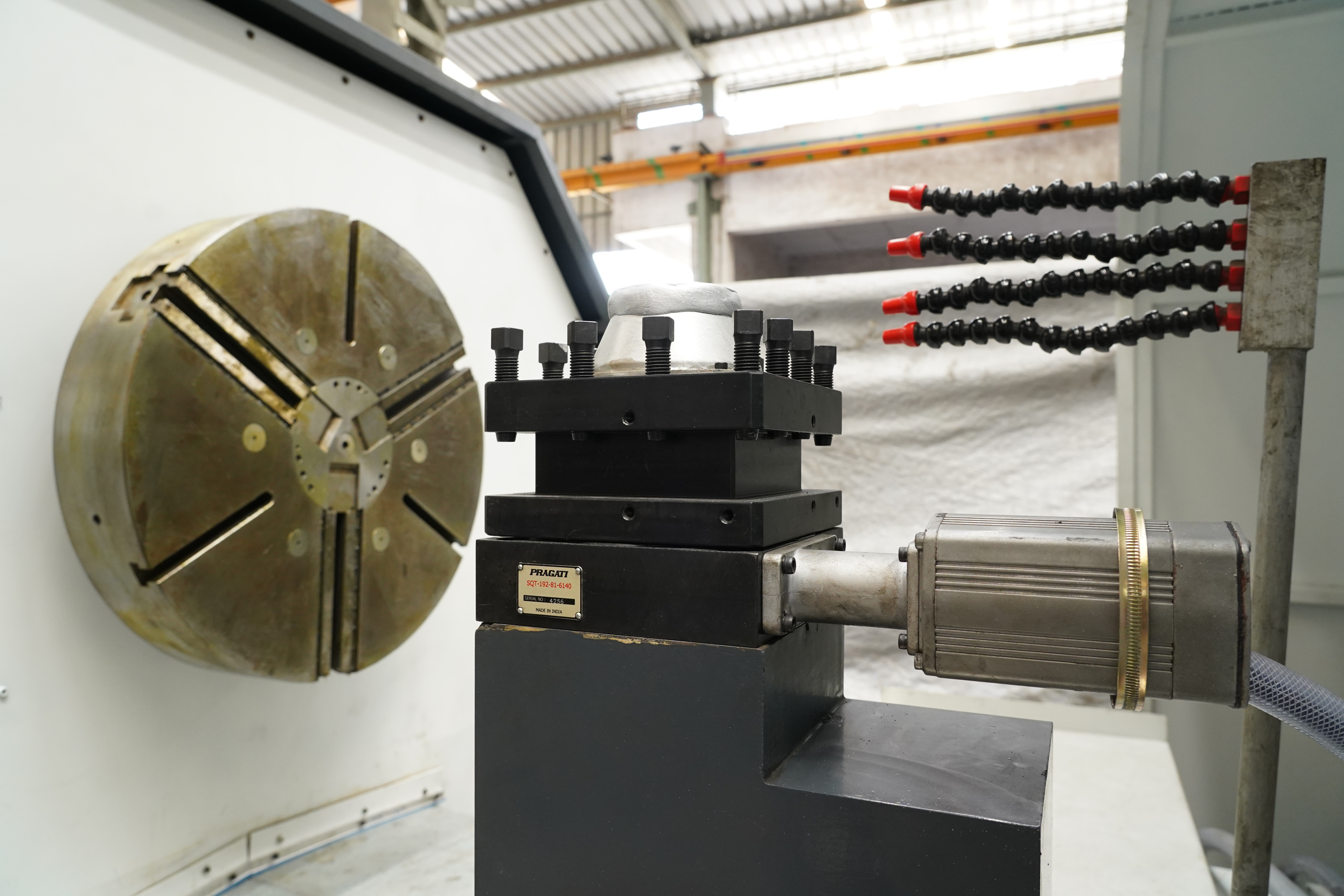 Cnc Lathe Machine - Tcp H-800l-2000 - Color: Gray