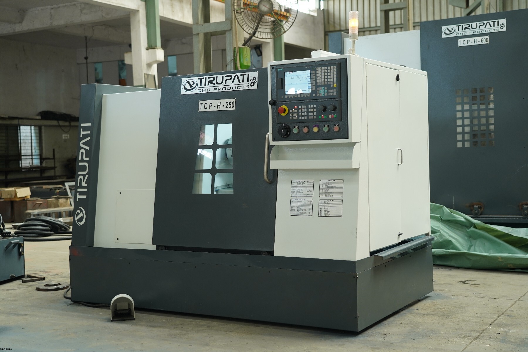 Cnc Lathe Machine - Tcp H-250l-1000 - Feature: Low Energy Consumption