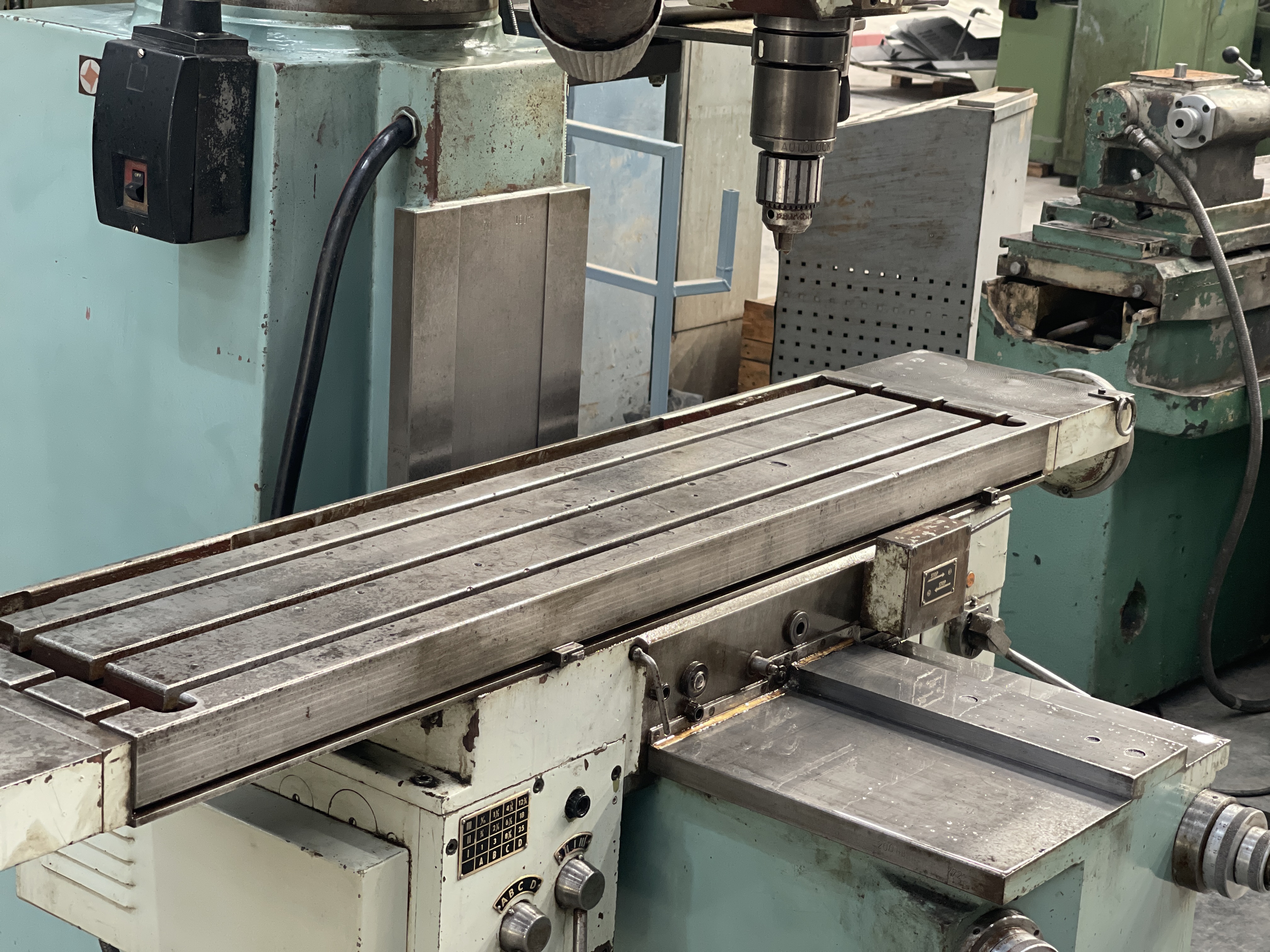 Tos Fnk 25 Milling Machine 3