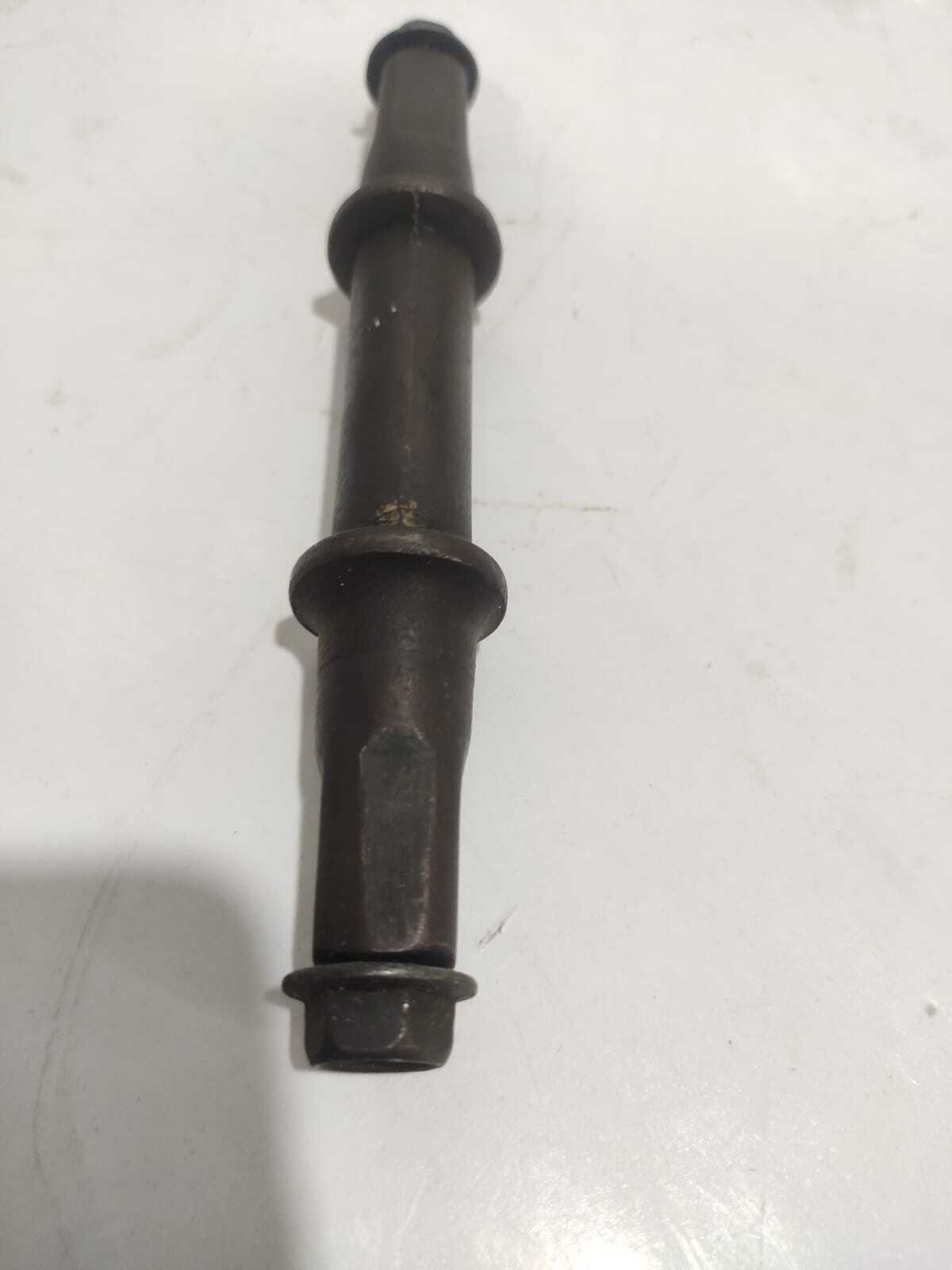 Bicycle Cotterless Axle 122.5mmm Size: 122.5mm