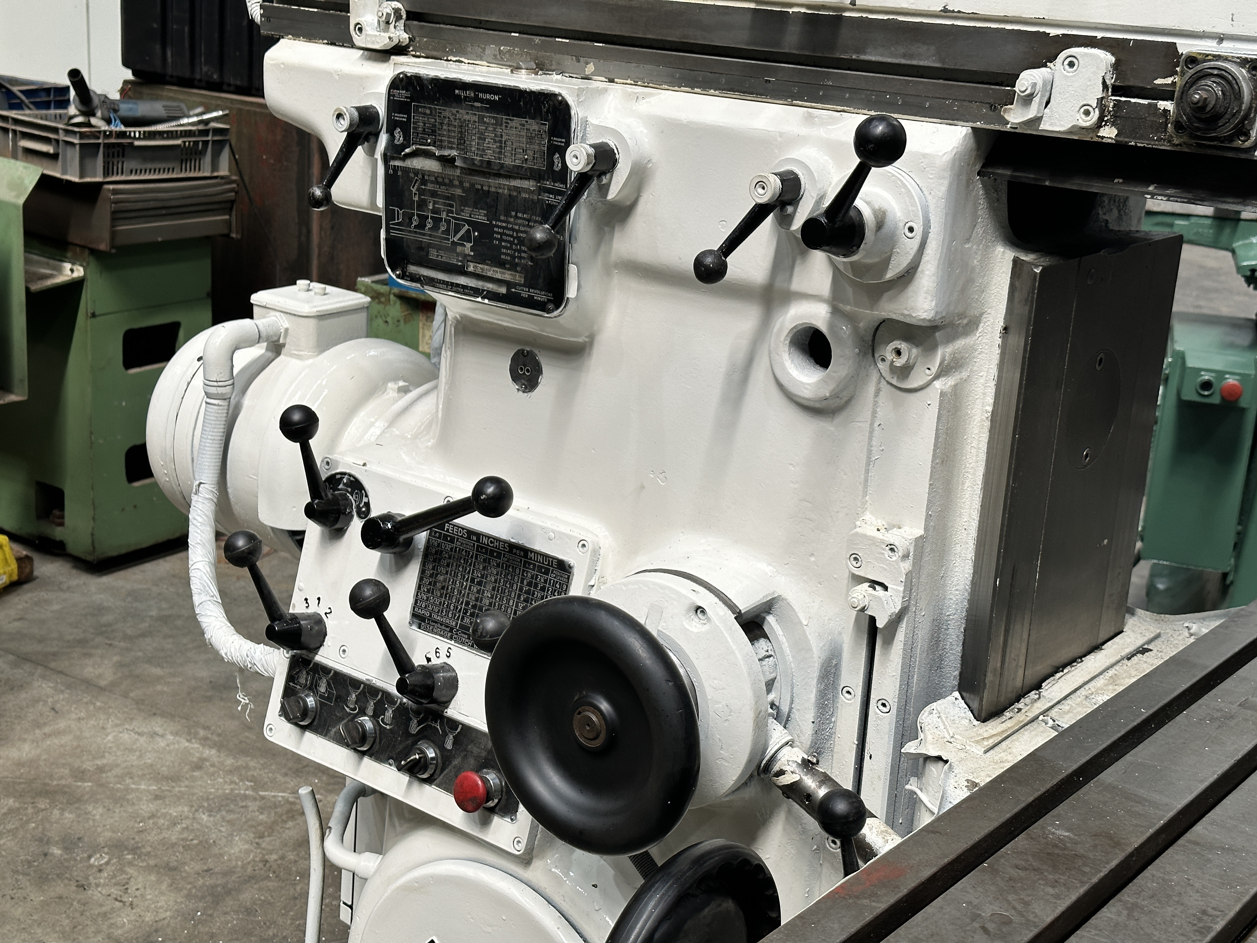 Huron Ku5 Universal Milling
