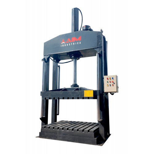 ब्लैक 7.5 एचपी फैब्रिक बेलिंग प्रेस मशीन