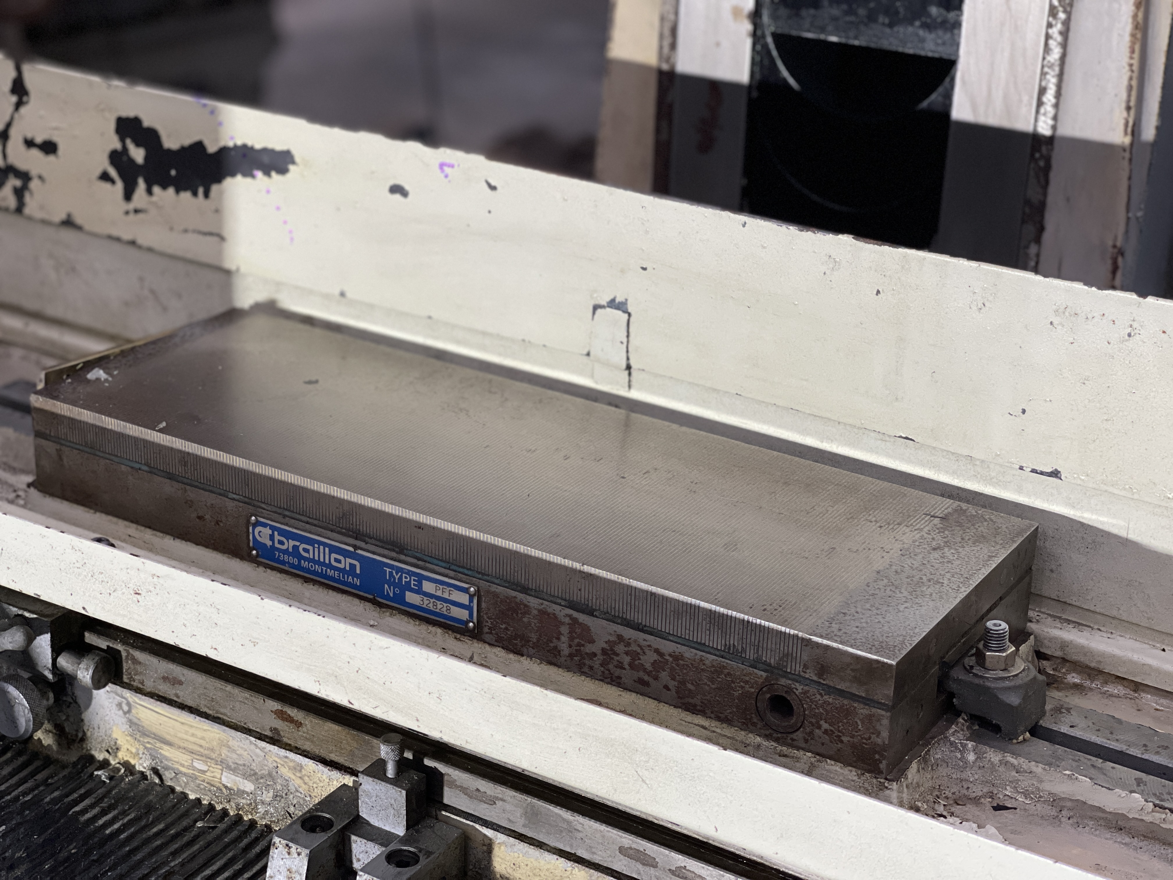 Chevalier Manual Surface Grinder