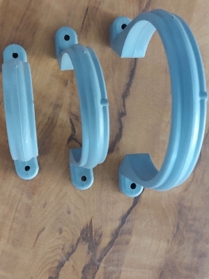 ग्रे 3 इंच पीवीसी पाइप फिटिंग क्लैंप