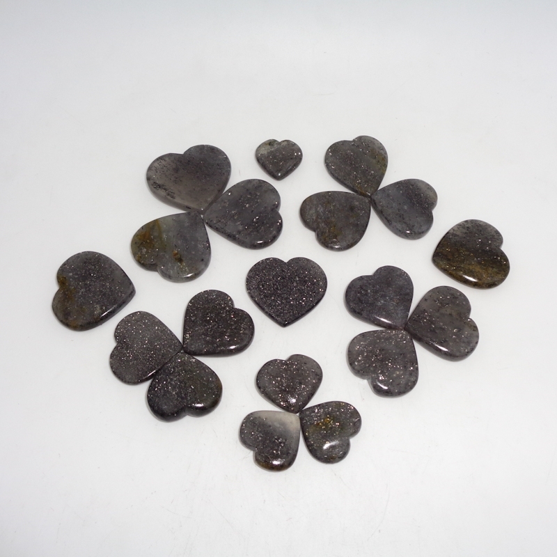 Black Sunstone Mini Hearts Grade: Top