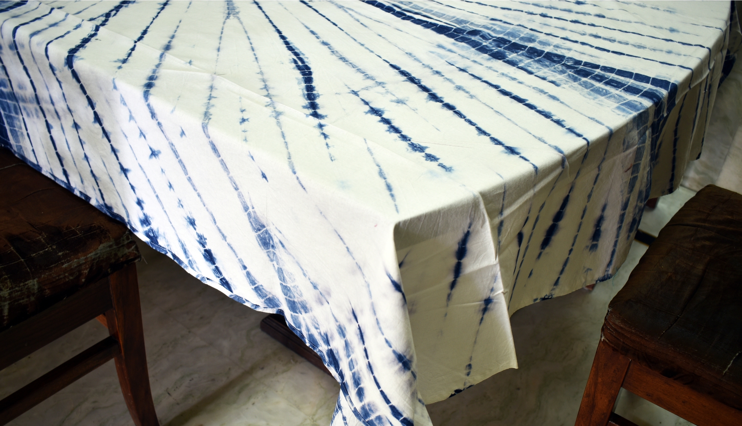 Show As Images Tie Dye Tale Cloth Table Linen