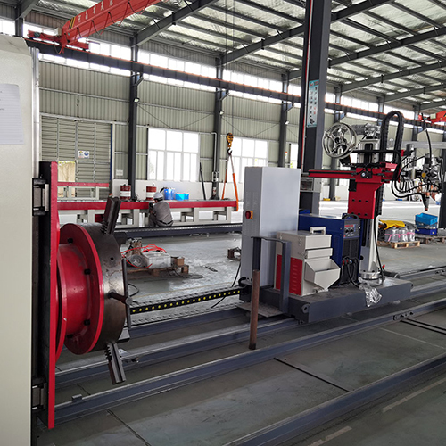 मल्टीफ़ंक्शन ऑटोमैटिक पाइप वेल्डिंग मशीन टिग मिग सॉ कैंटिलीवर टाइप पॉवर सोर्स: बिजली