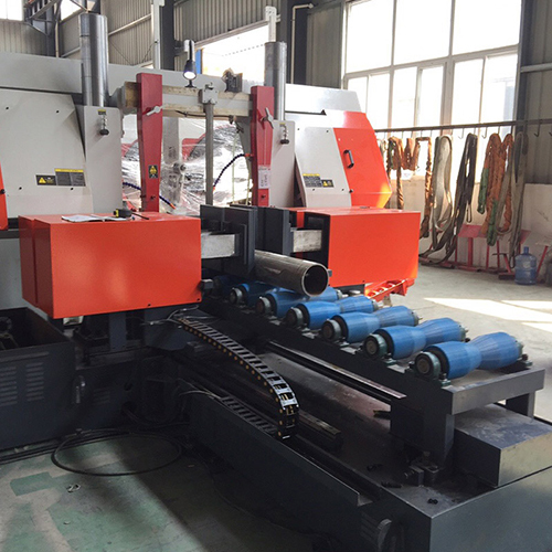 ऑटोमैटिक हाई स्पीड पाइप कटिंग बैंड सॉ मशीन