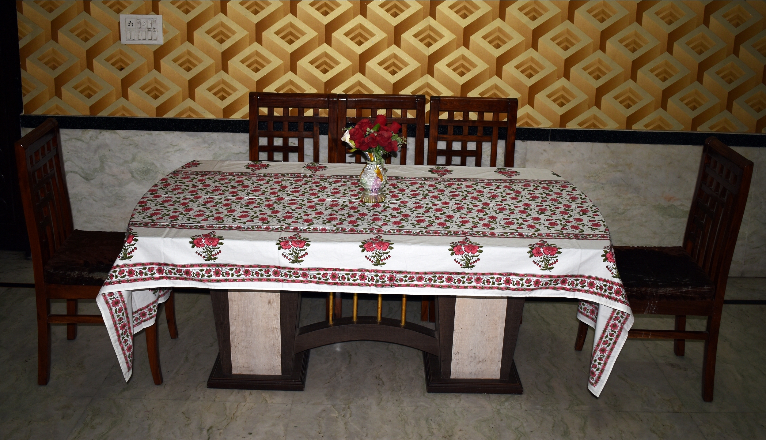 Show As Images Royal Table Cloth