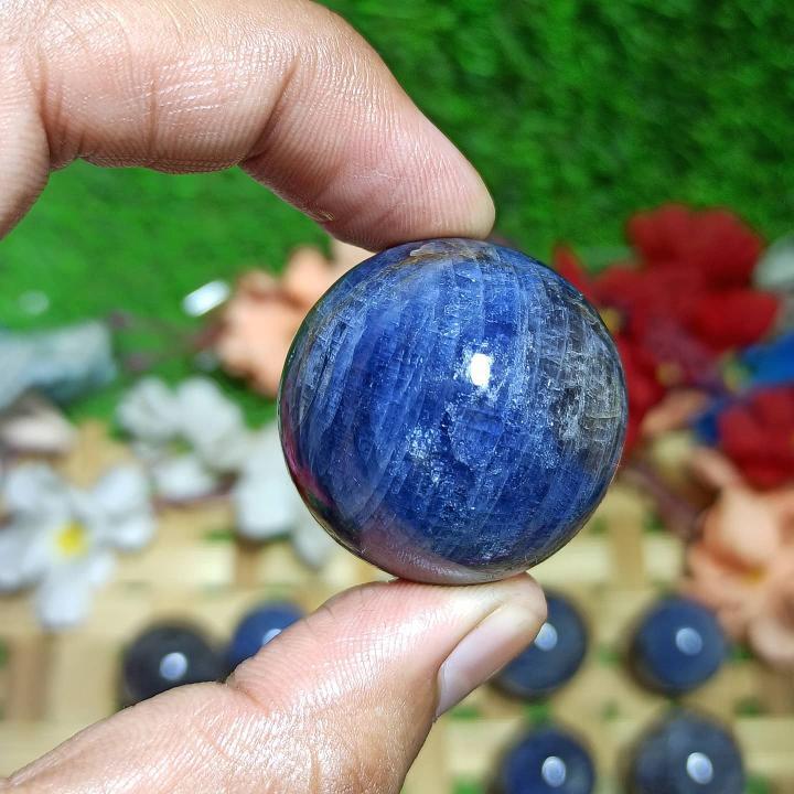 Blue Sapphire Sphere Grade: Top
