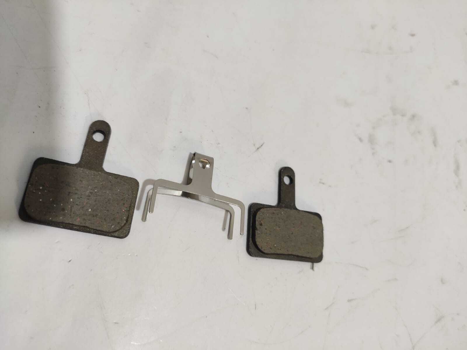 Bicycle Disc Brake Shoe (Set Of 2 (Packed Top Hole) - Universal Fit For All Bicycles | Durable Material Warranty Included