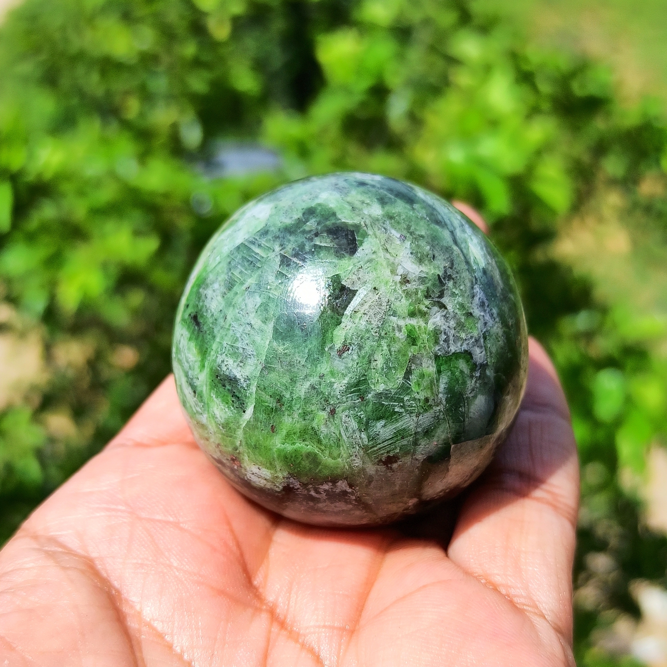 Chrome Diopside Sphere Grade: Top