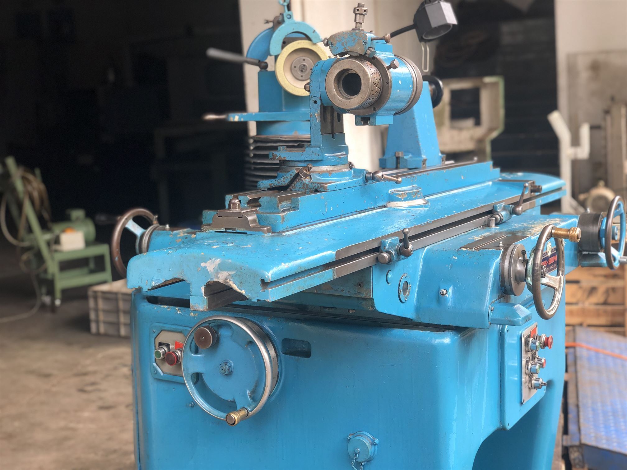 Jones And Shipman 1235 Tool And Cutter Grinder