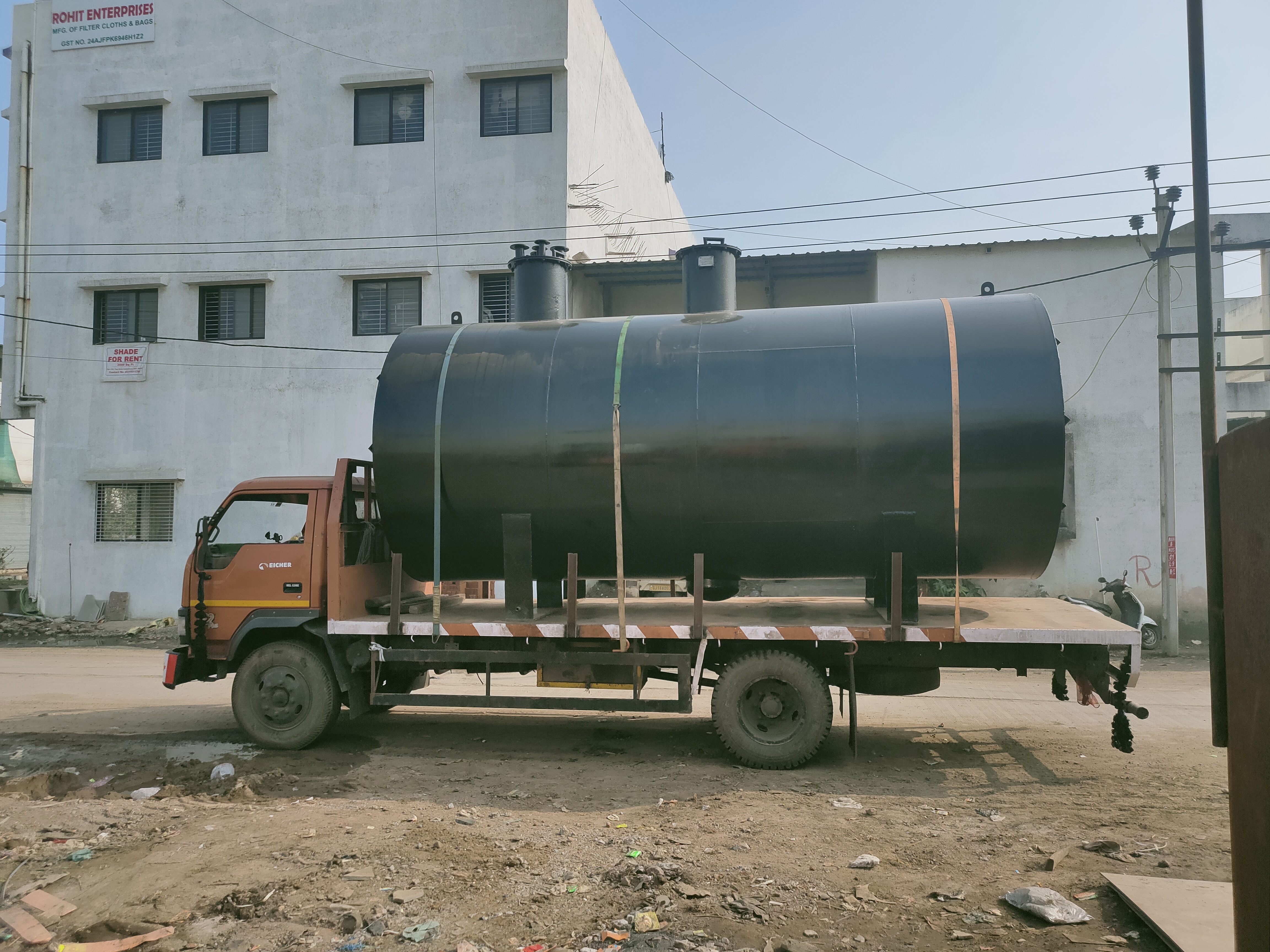 Industrial Storage Tank - Steel, Different Sizes Available | Industrial Application, New Condition
