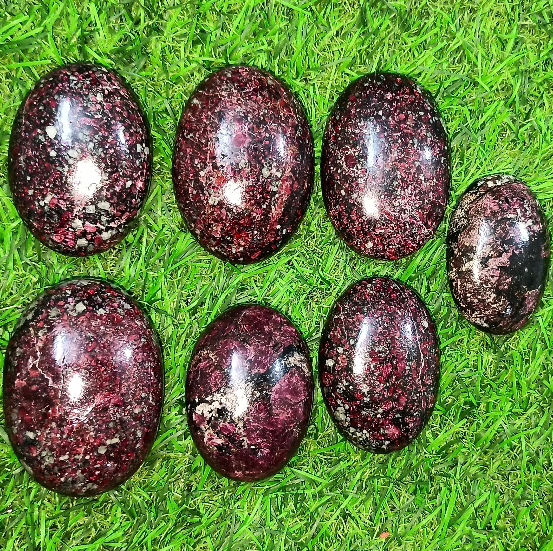 Eudialyte Palmstone Grade: Top