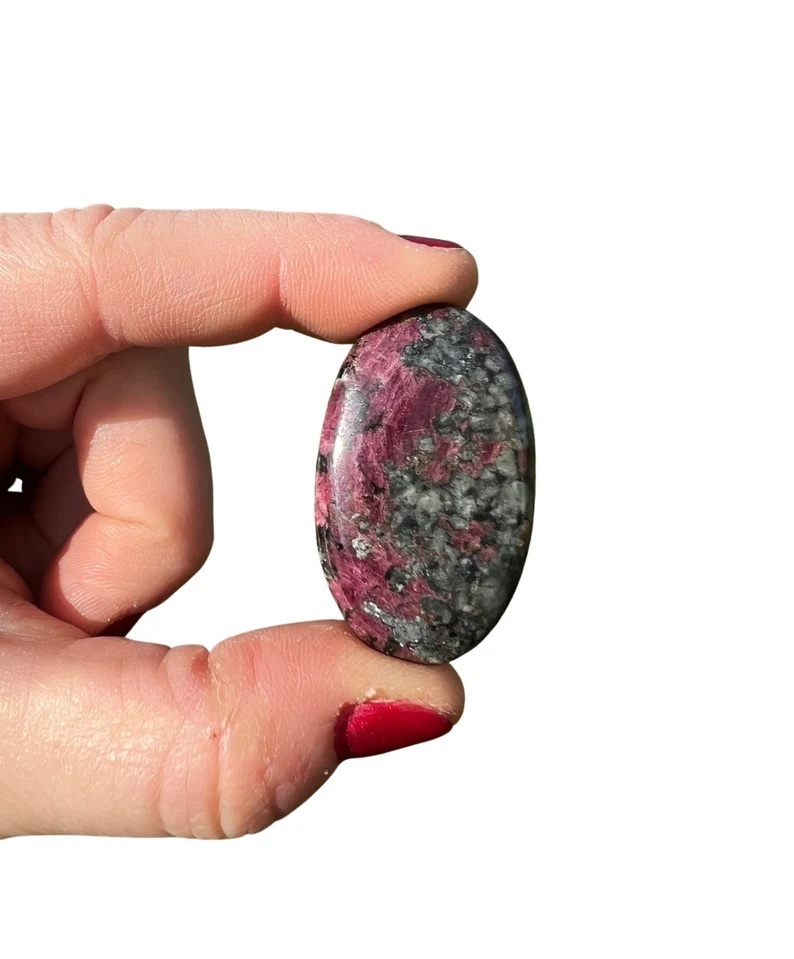 Eudialyte Worry Stone Grade: Top
