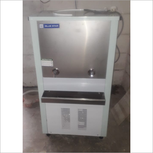 Water Coolers - Stainless Steel, 364x505x1117 Mm | 8000 Ml Capacity, Silver Finish, Ideal For Industrial Use, 220 Volt Heating And Cooling System