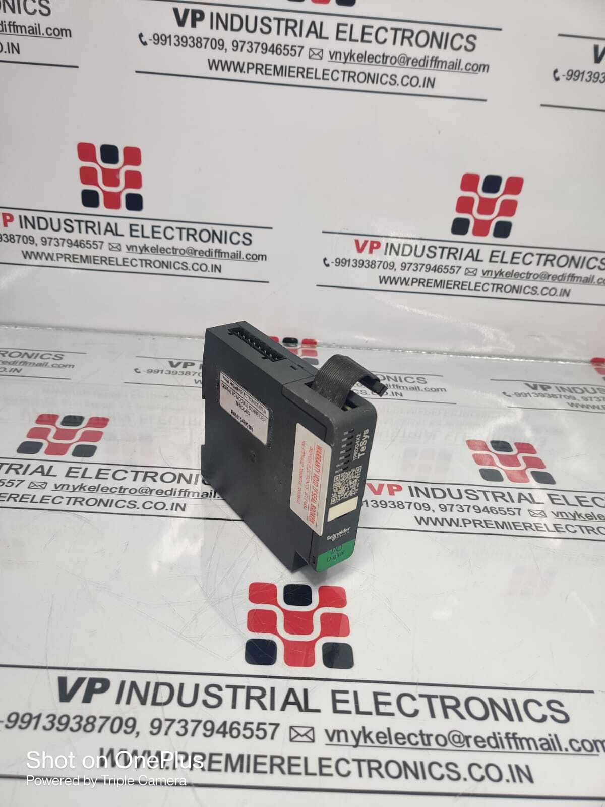 Schneider Digital Plc Module - 240v Output, 1.5kw Energy Consumption, 60mhz Frequency, Black Color, 0.21 Kg Weight | Industrial Application