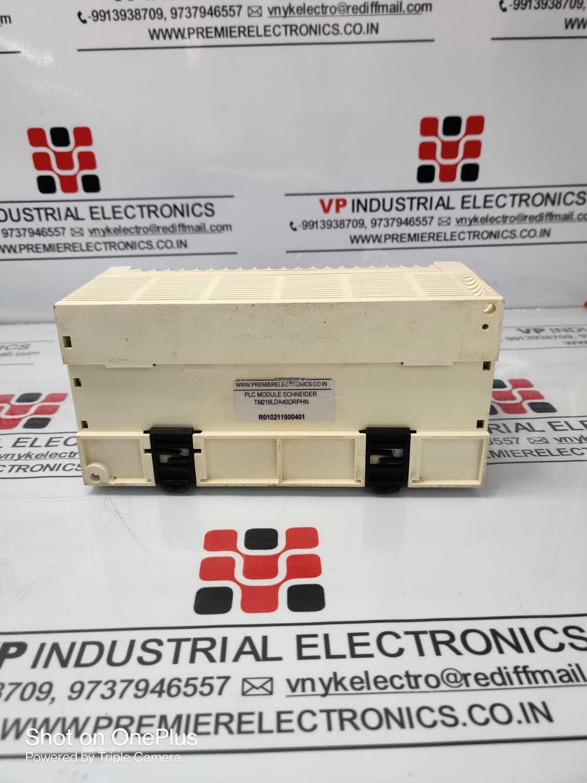 Schneider Plc Module - 60 Mhz, 240v Rated Voltage, White Color | 1.5kw Energy Consumption, 0.34kg Lightweight, Industrial Application