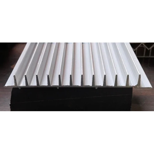 White Modern Aluminium Gate Profile