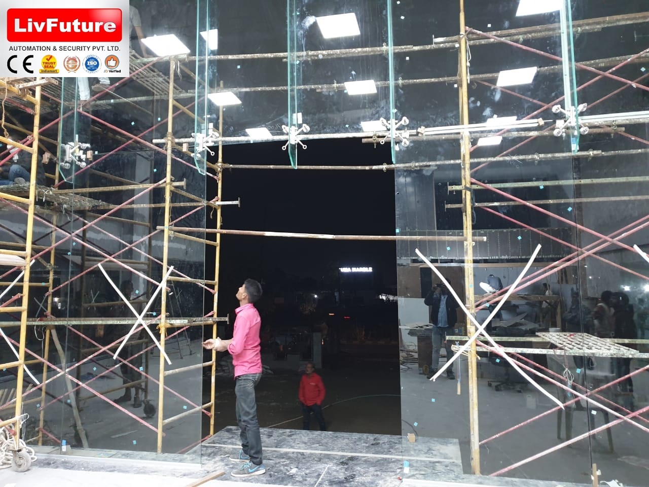 Automatic Swing Door - Material: Glass