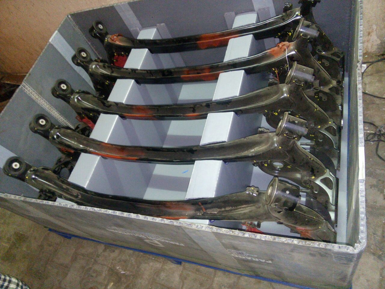 Pp Corrugated Boxes - Finishing: Glossy Lamination