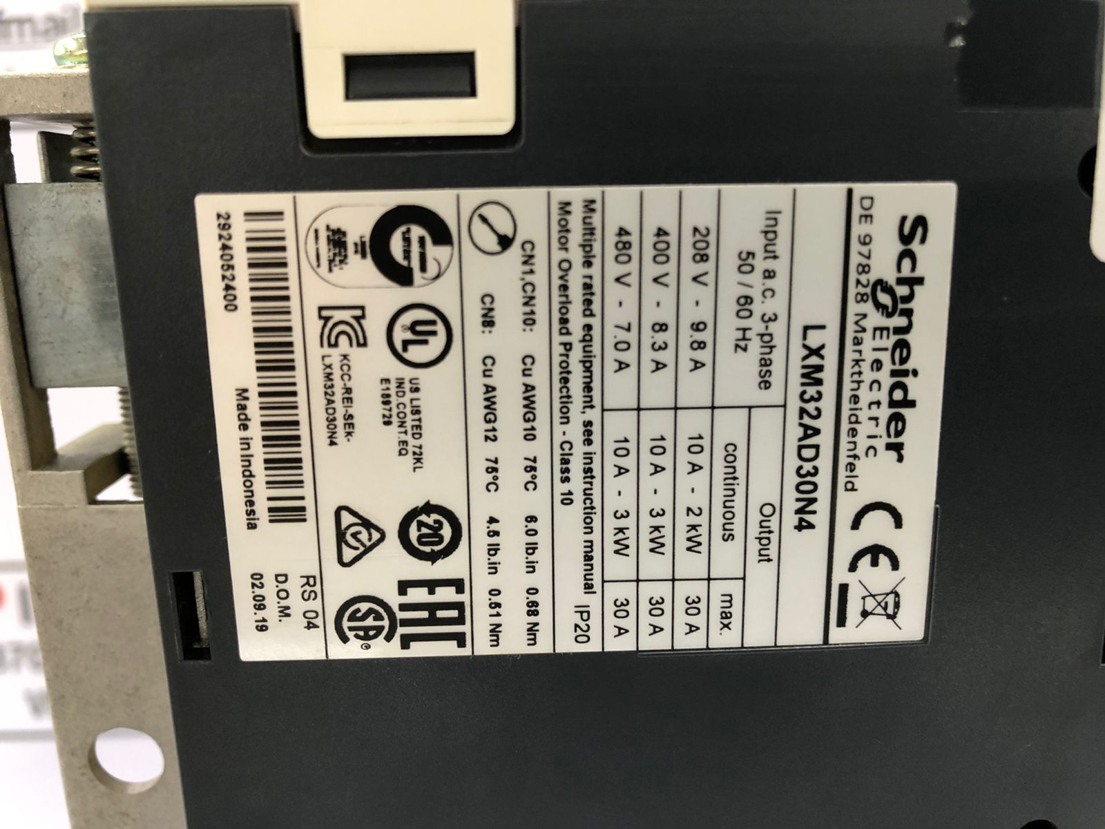 Schneider Servo Drive Lxm32ad30n4 Application: Industrial