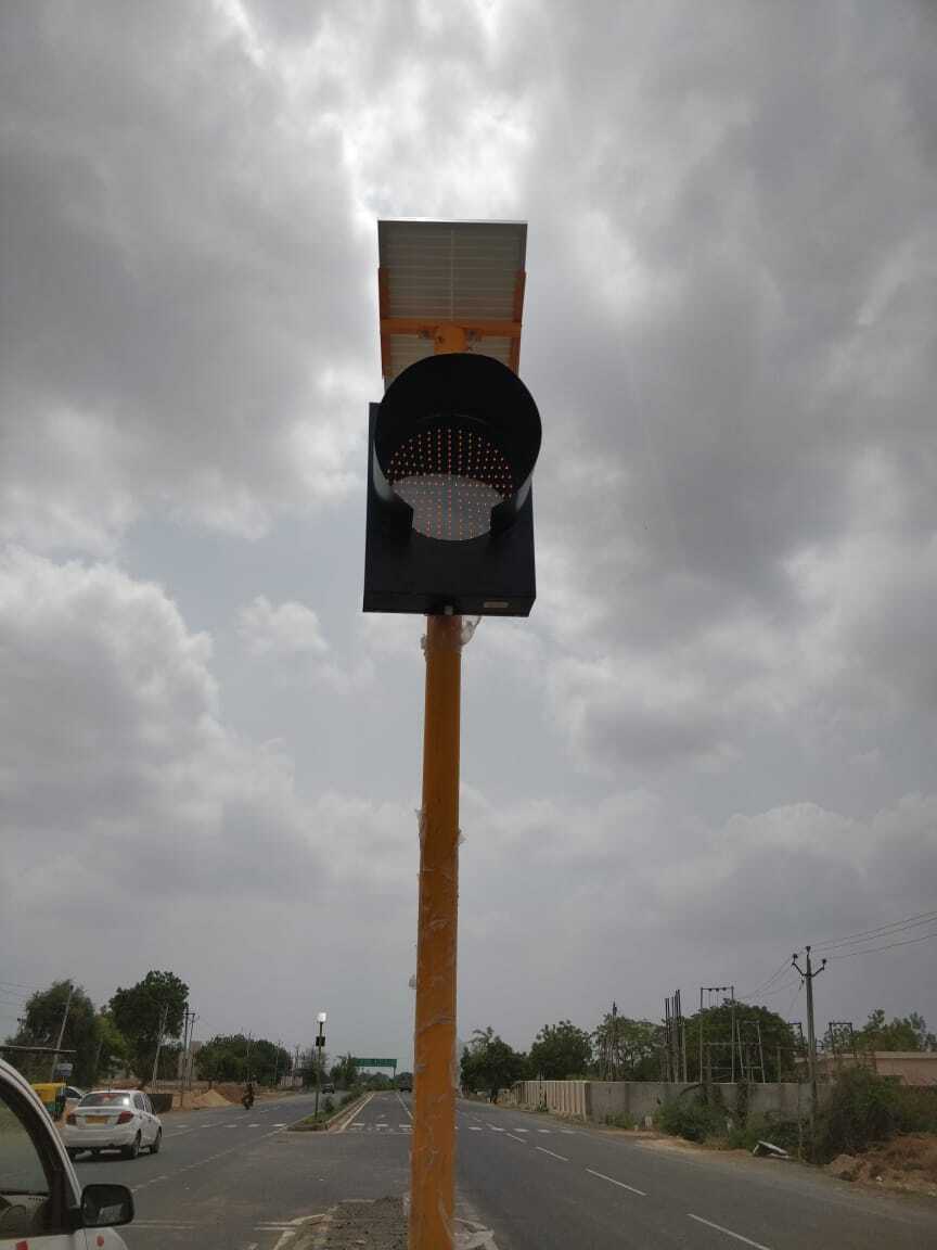 Amber Solar Traffic Blinker Light - Cable Length: 6 Meter (M)