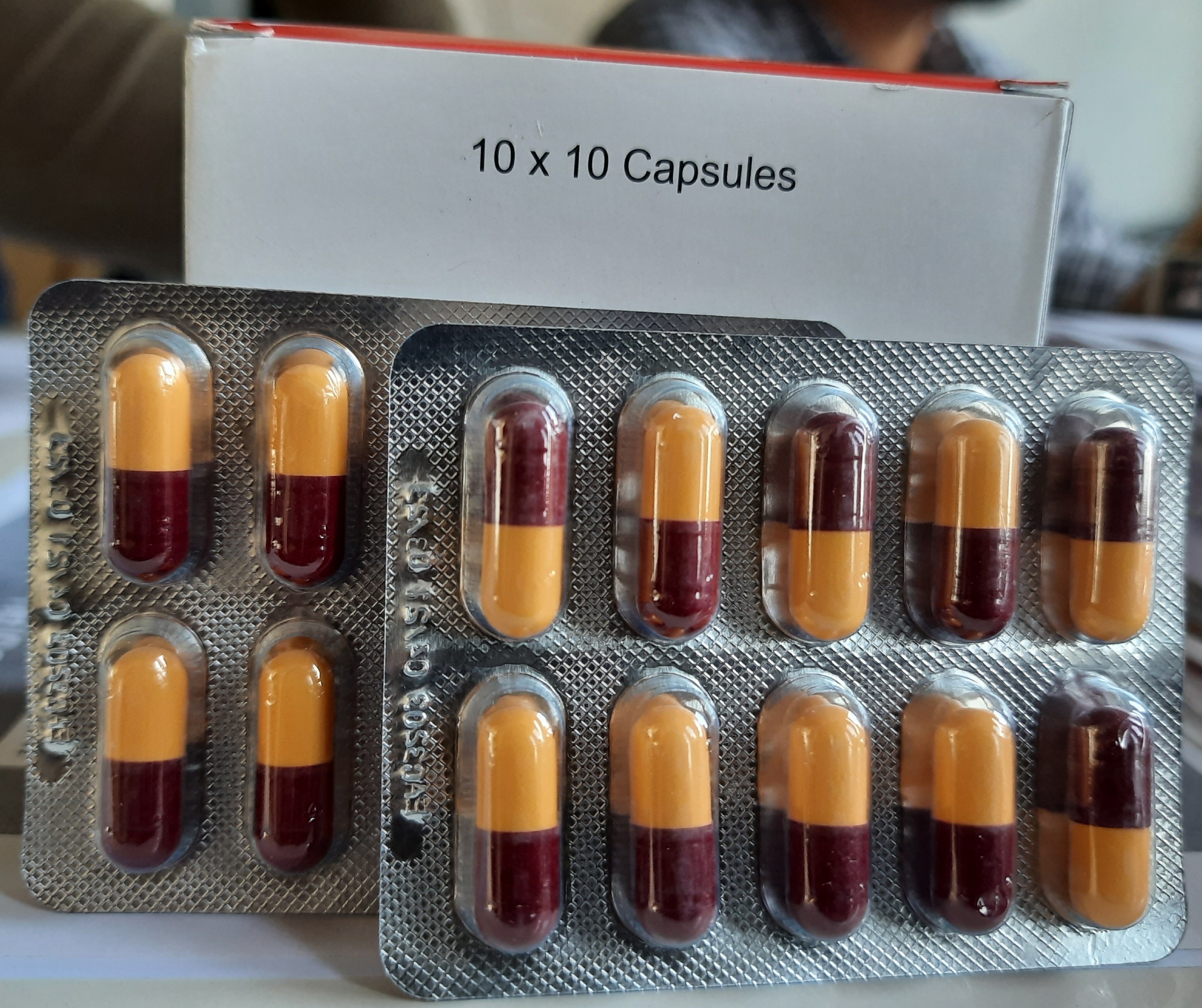 Amoxicillin .