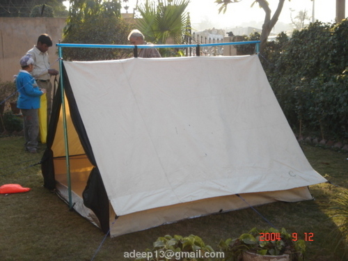 कैम्पिंग त tent