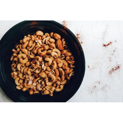Premium Organic Chilli Flavored Cashews - Natural Shape, Various Sizes Available | Nil Moisture Content, Customizable Weight Options