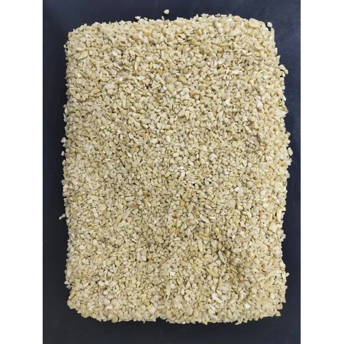 Cashew Baby Bits - Organic Dried Snack, Different Sizes Available, Pure White Color, Max Moisture Nil