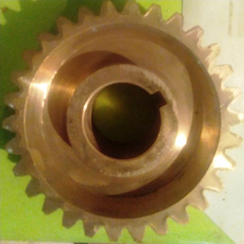 Worn Gear - Stainless Steel, Variable Size | 10:1 to 100:1 Gear Ratio, Manual/Hydraulic Operation, Ideal for Industrial Conveyor Systems