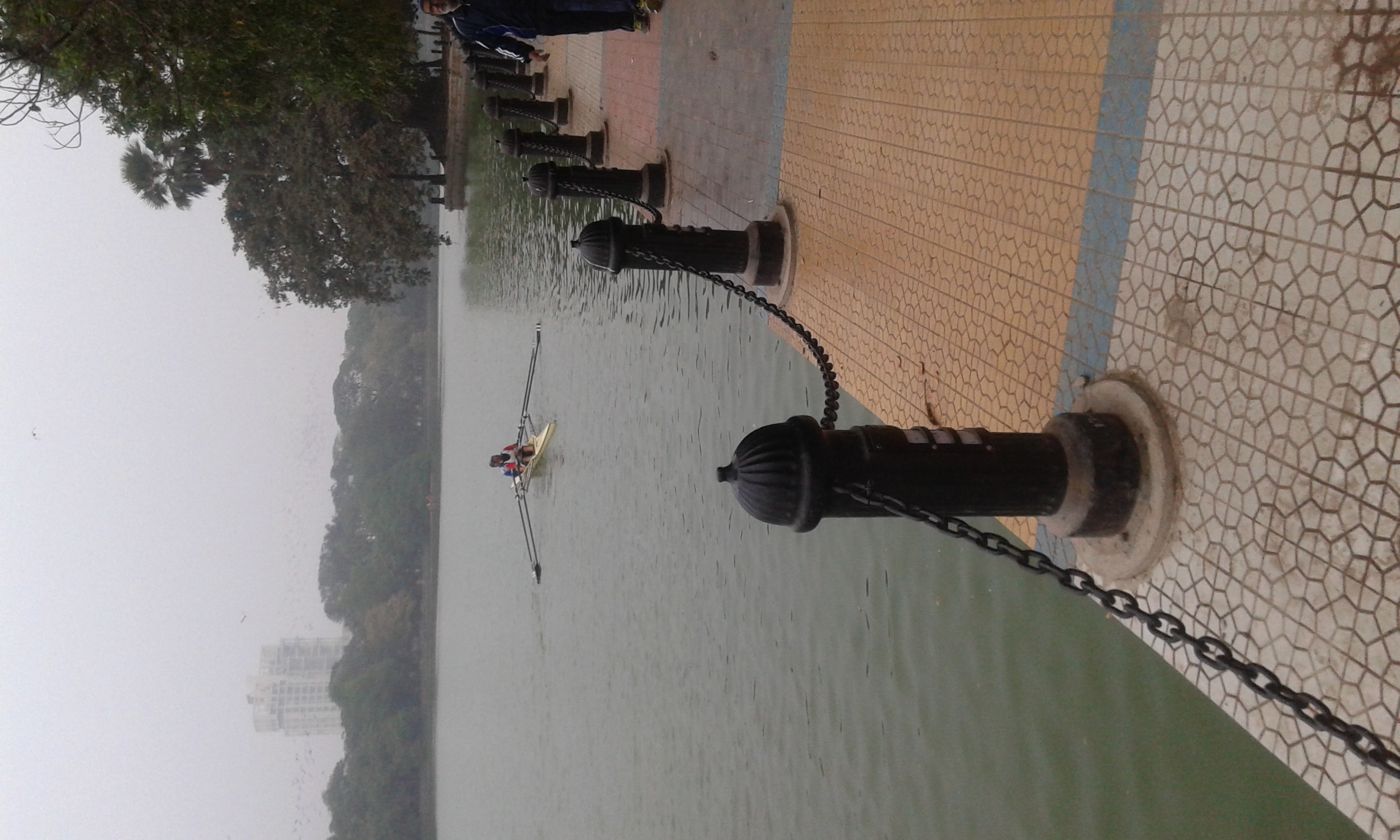 Cast Iron Bollard - Color: Black Brown White Green