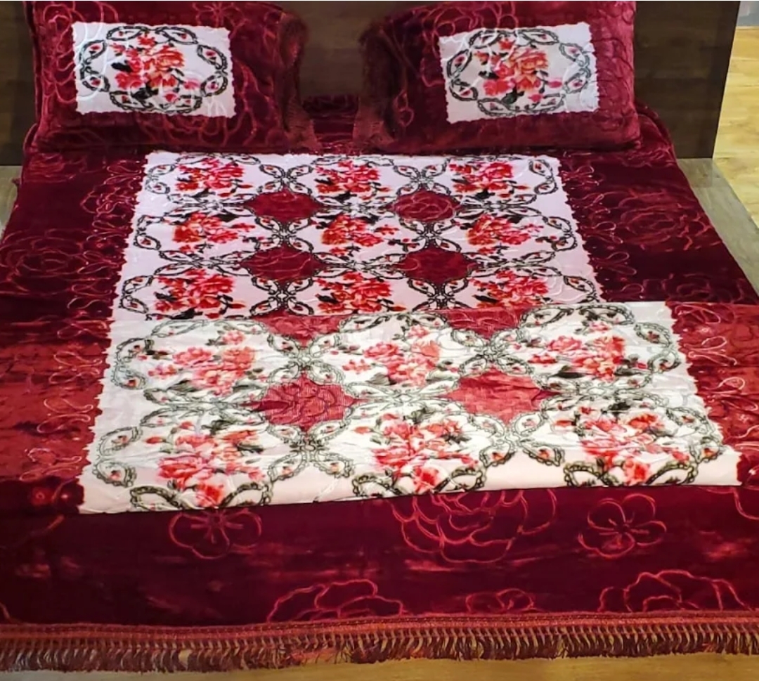 Woolen Printed Blankets - Material: Wool, Size: 215x230 Cm, Density: 700 G/mâ³ | Features: Assorted Colors, Styles: Plaid, Use: Bath, Bedding, Travel, Hotel
