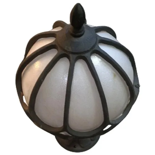 12 V Round Gate Light Efficiency: High