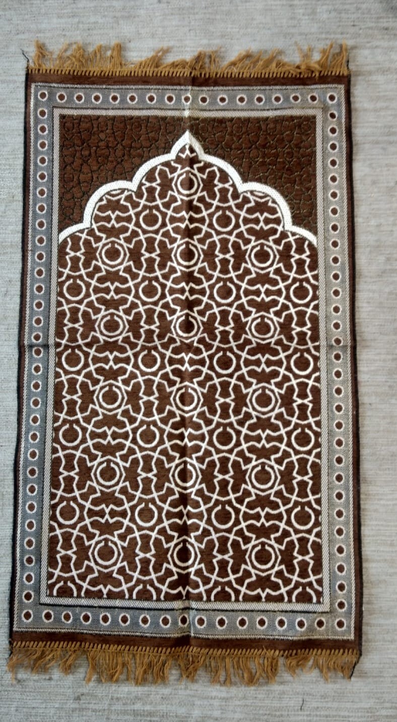 Chenille Prayer Mat - Soft Plush Fabric, Available In Various Sizes, Black Color With Printed Pattern, Washable And Easy To Maintain
