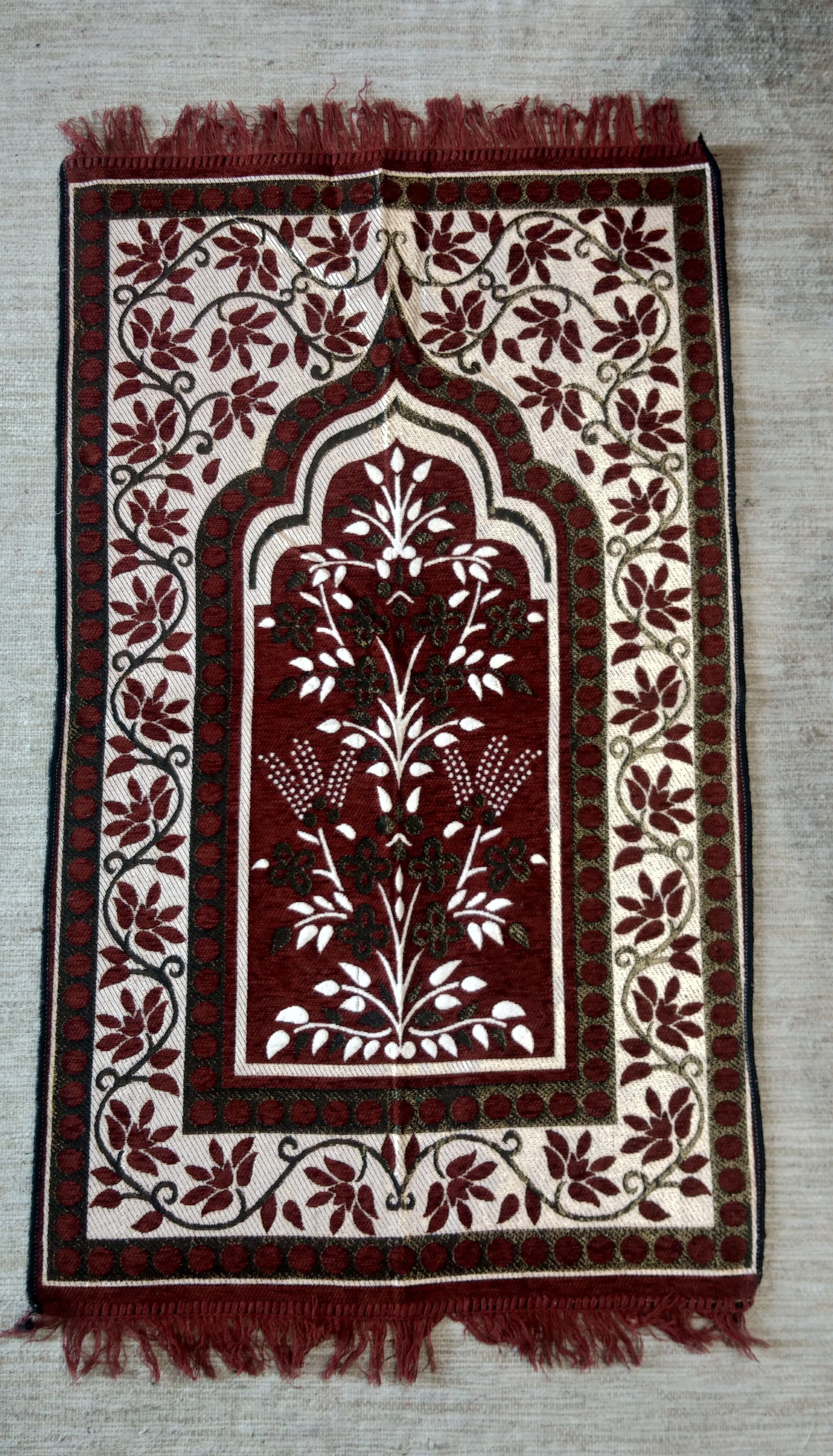 Keara Janamaz Mat - Soft And Durable Material, Different Sizes, Brown Color | Washable, Lightweight, Rectangular Shape, Stylish Printed Pattern