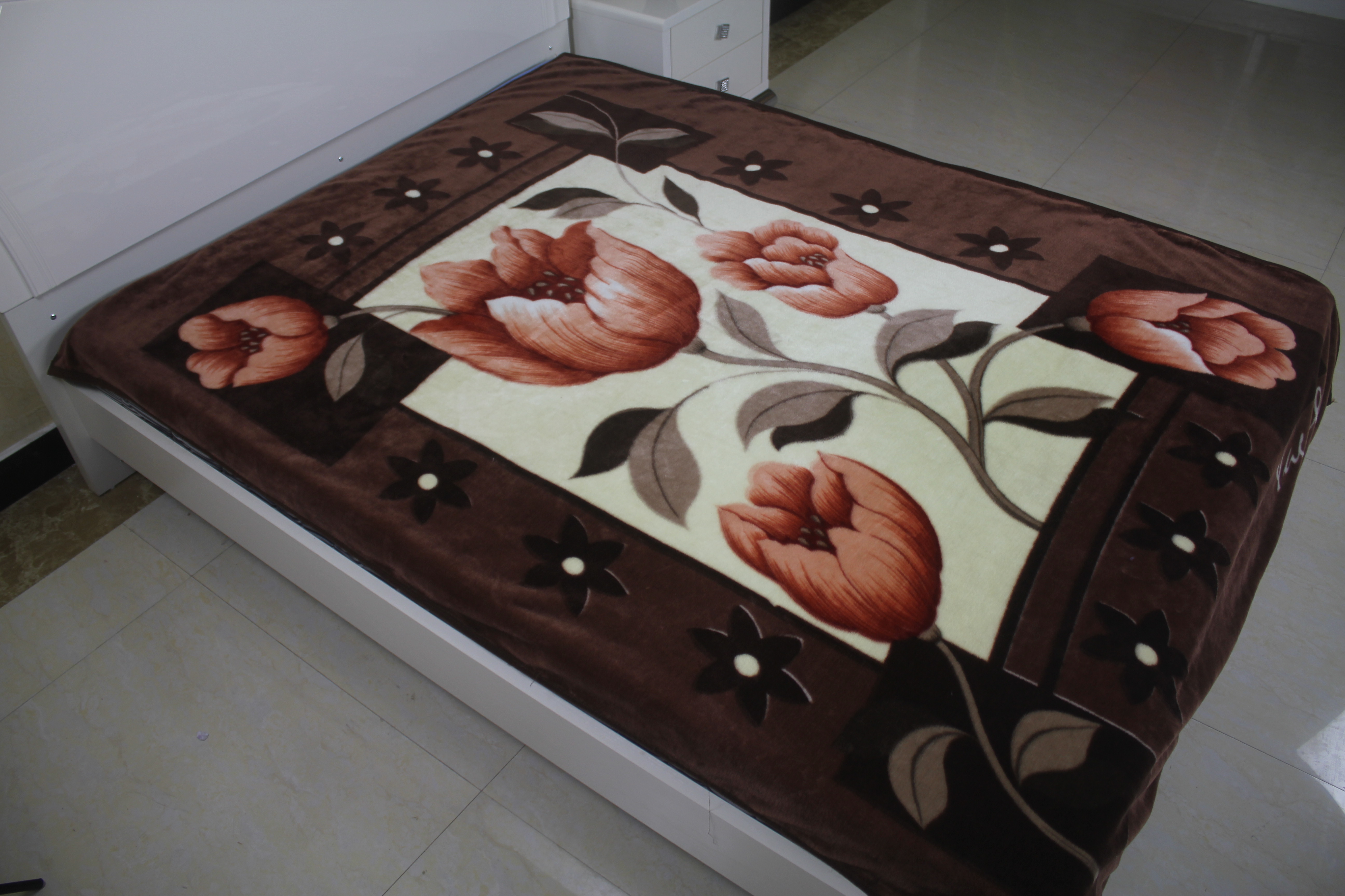 Modern Mink Blankets Age Group: Adults