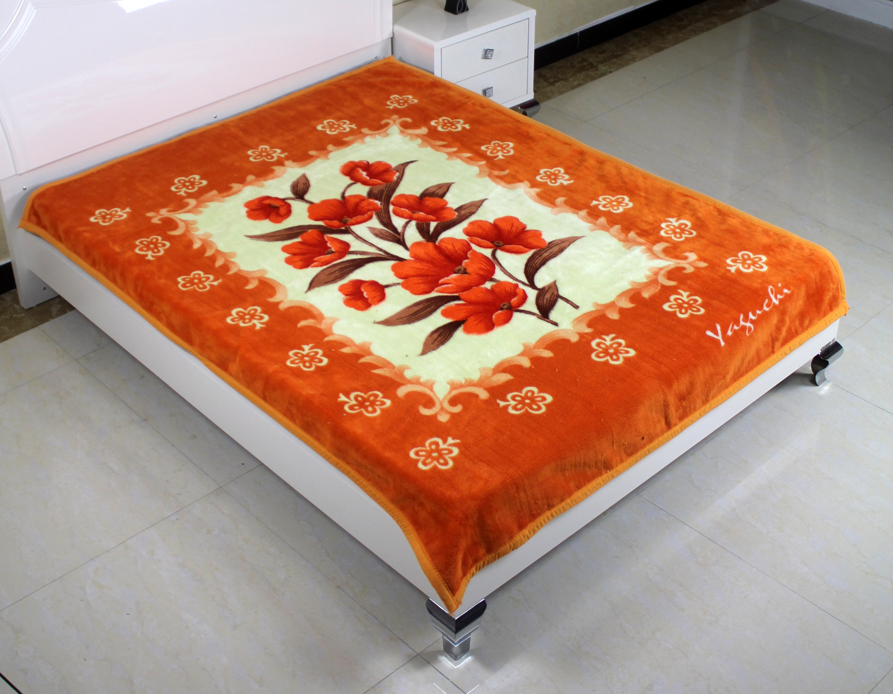 Fancy Mink Blanket - Wool Material, Variety Of Sizes, Multicolored Printed Pattern, Ideal For Chilly Nights And Stylish Home Dã©cor