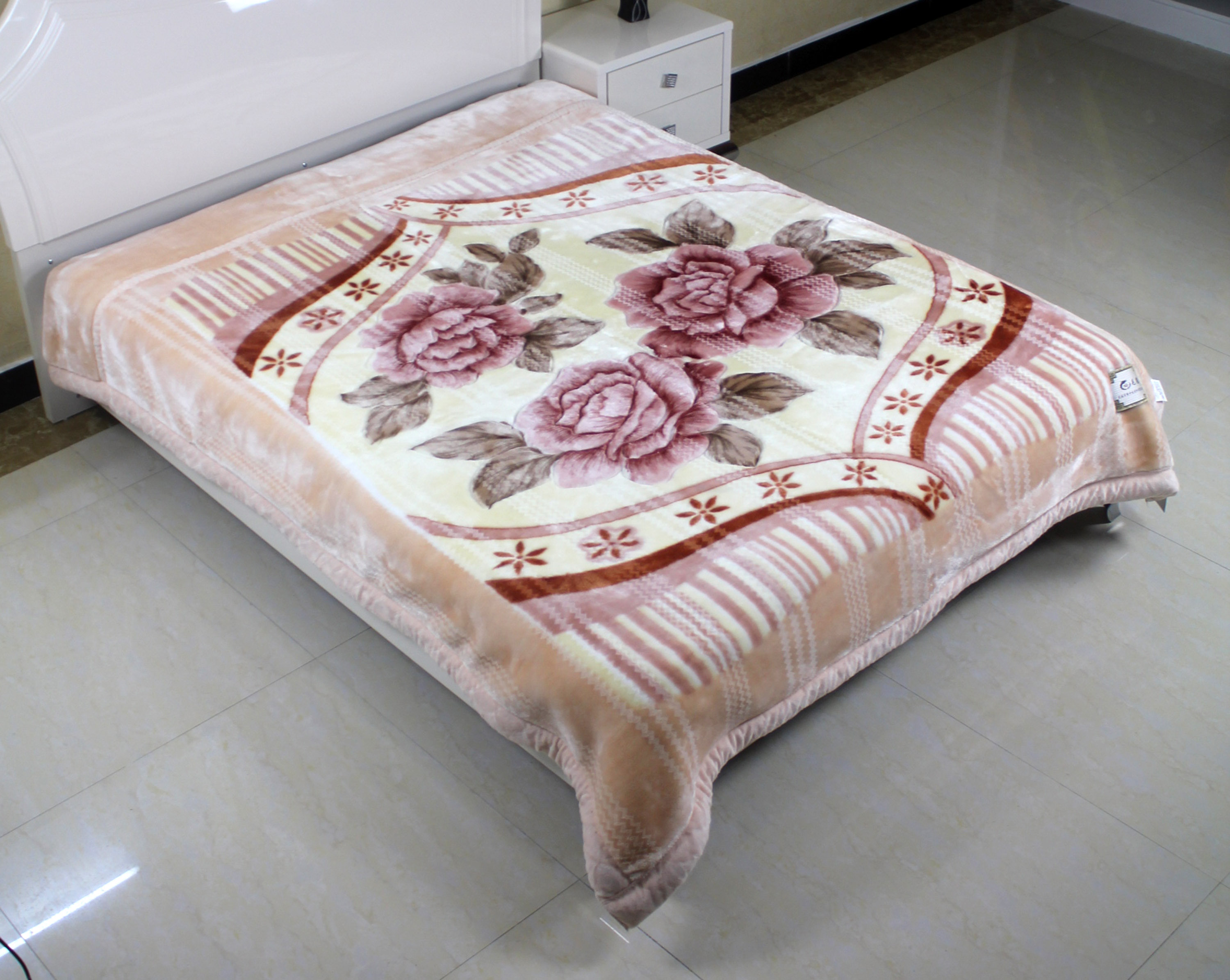 Designer Mink Blankets Age Group: Adults