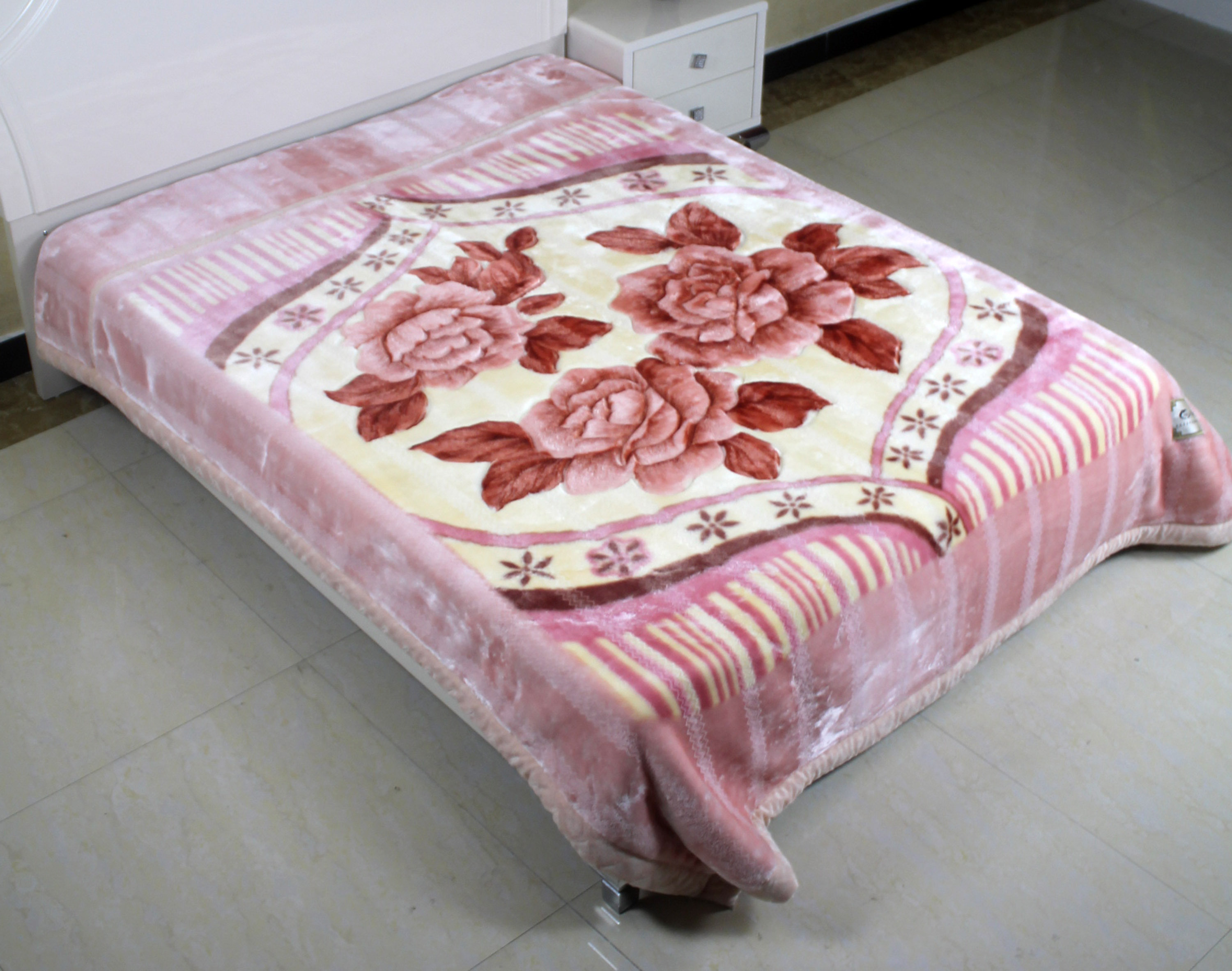 Designer Mink Blankets Age Group: Adults