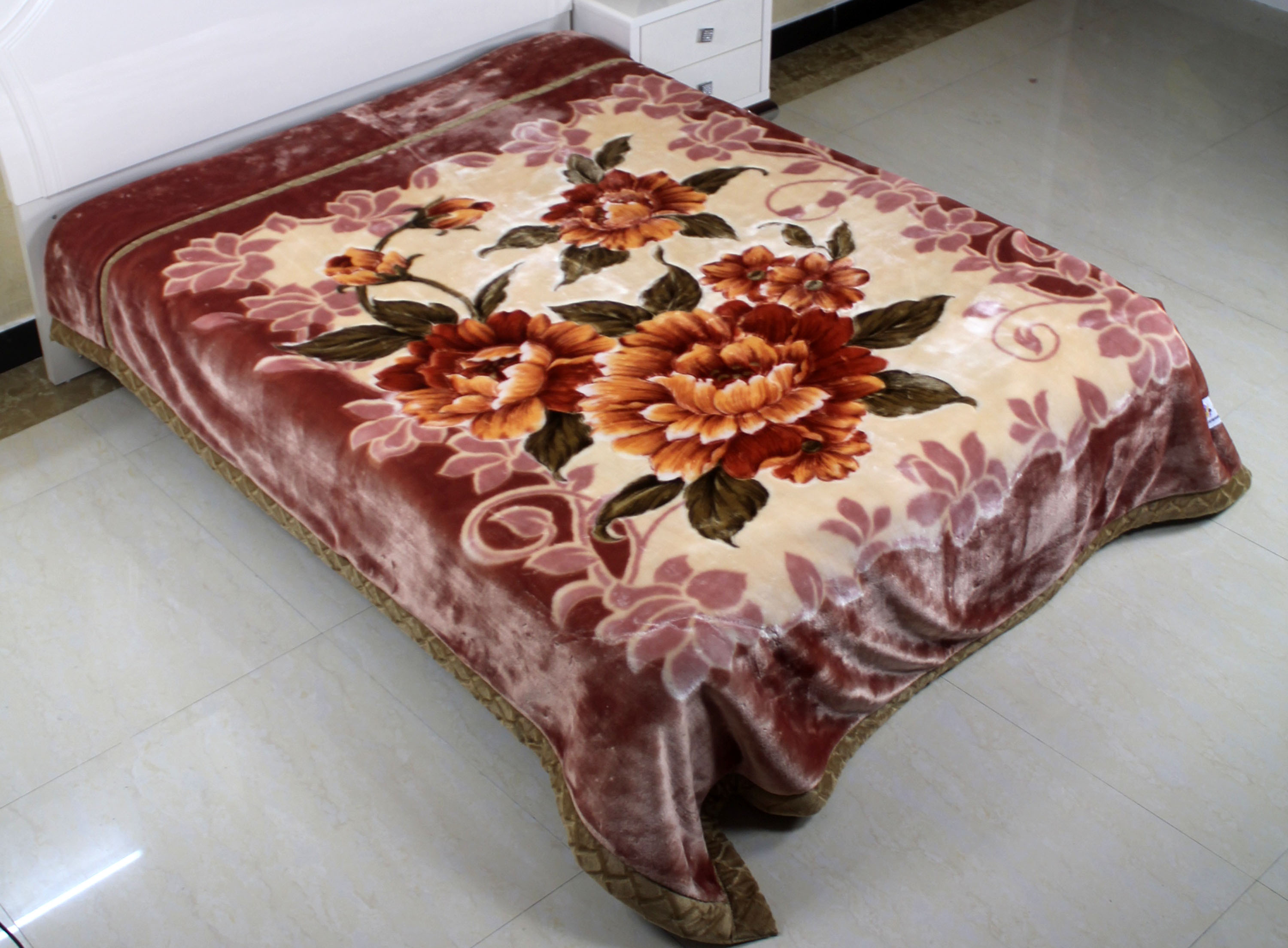 Keara Mink Blanket Age Group: Adults