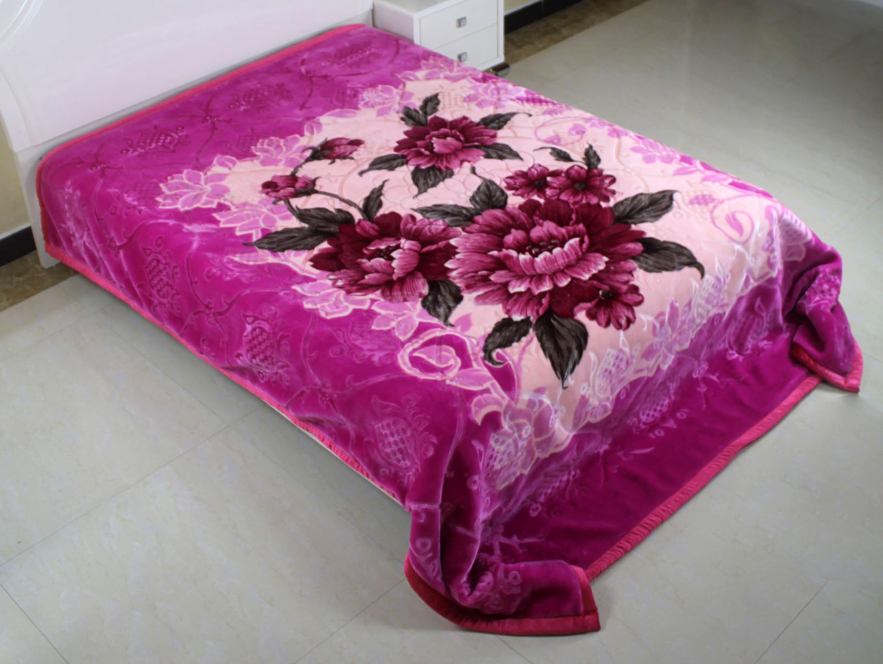 Keara Mink Blanket Age Group: Adults