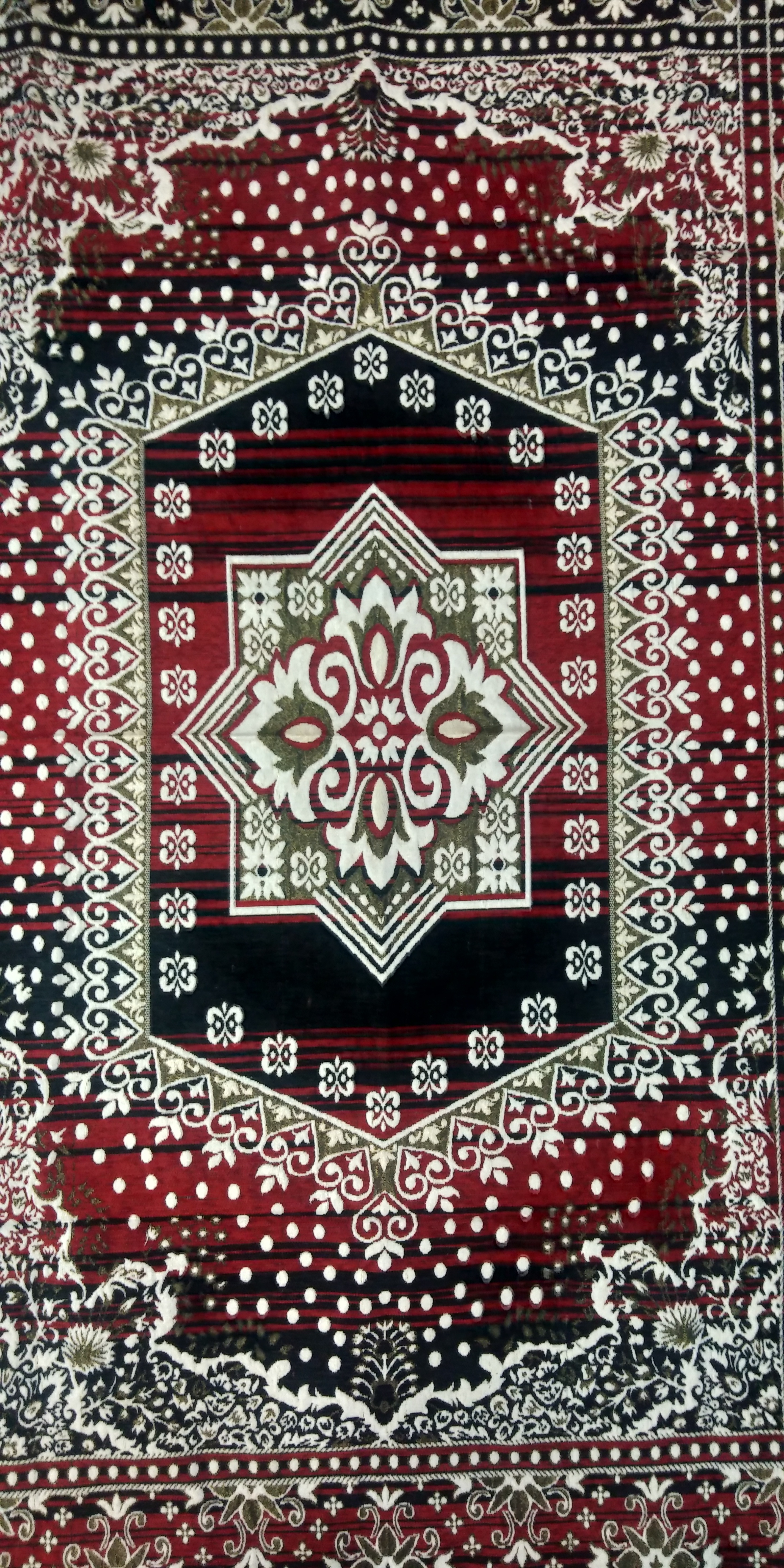 Embroidered Galicha Carpet Easy To Clean