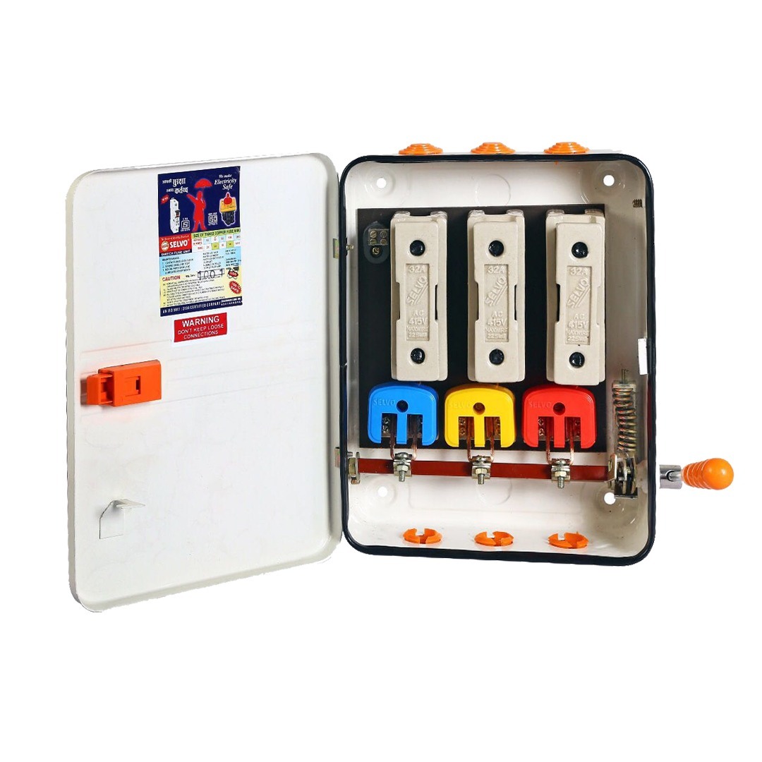 White Selvo 32a 415 Volts Three Phase Neutral Rewireable Switch Fuse Units
