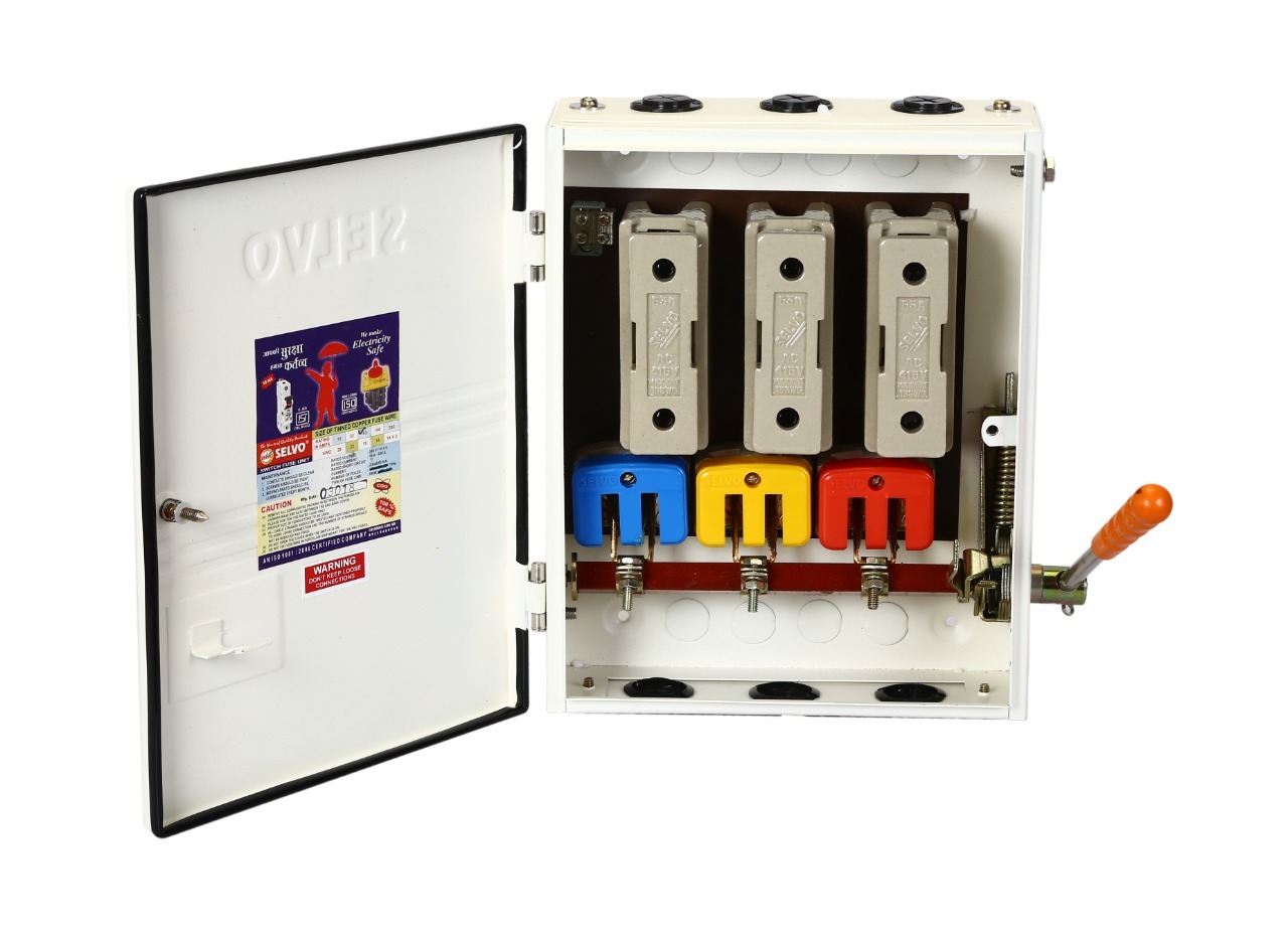 White Selvo 63a 415 Volts Three Phase Neutral Rewireable Switch Fuse Units