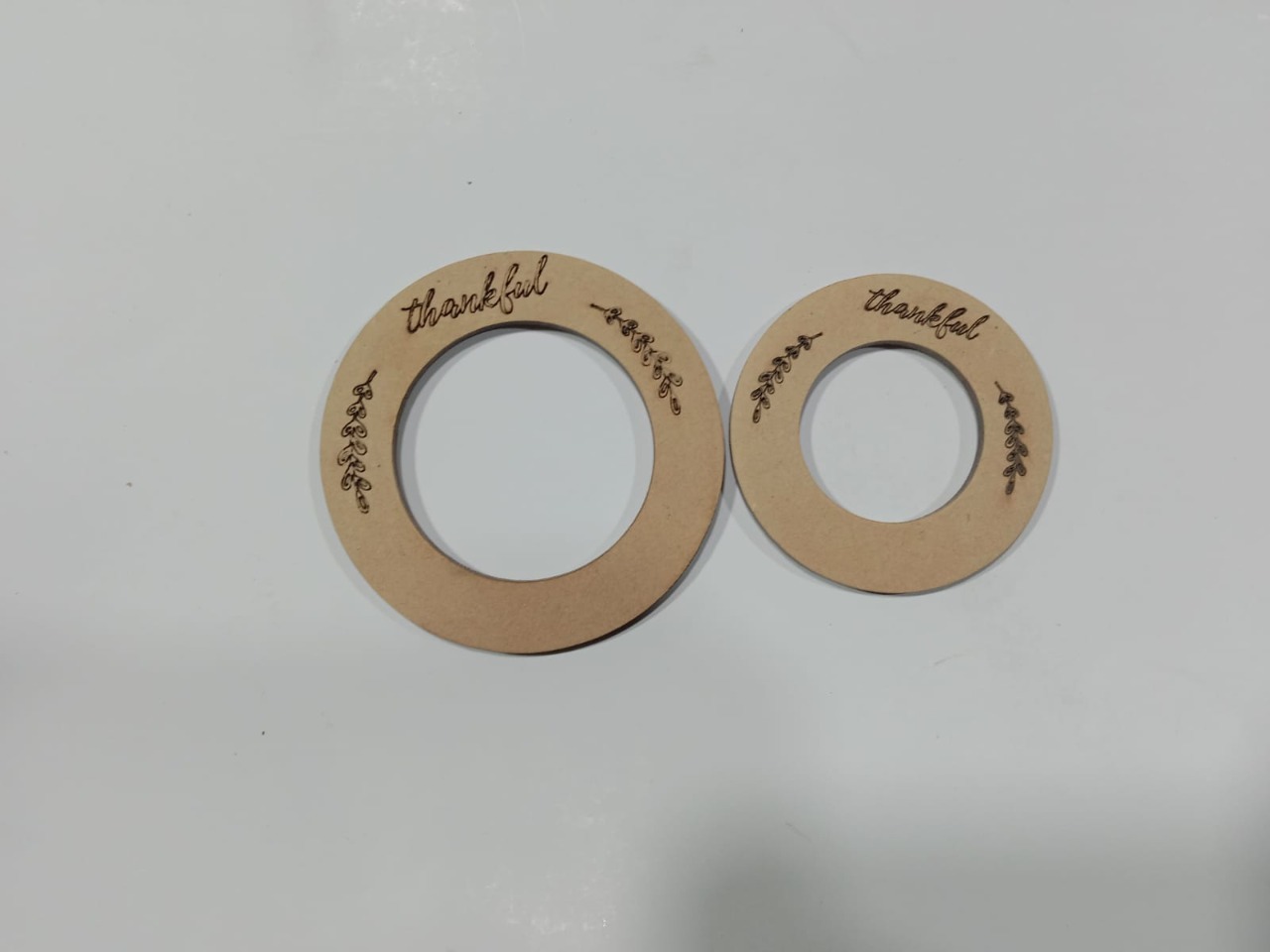 Napkin Holder - Wooden, 4-5 Cm Diameter, Beige Color, Snowflake Shape, 0.5 Cm Thickness | Ideal For Formal & Informal Settings