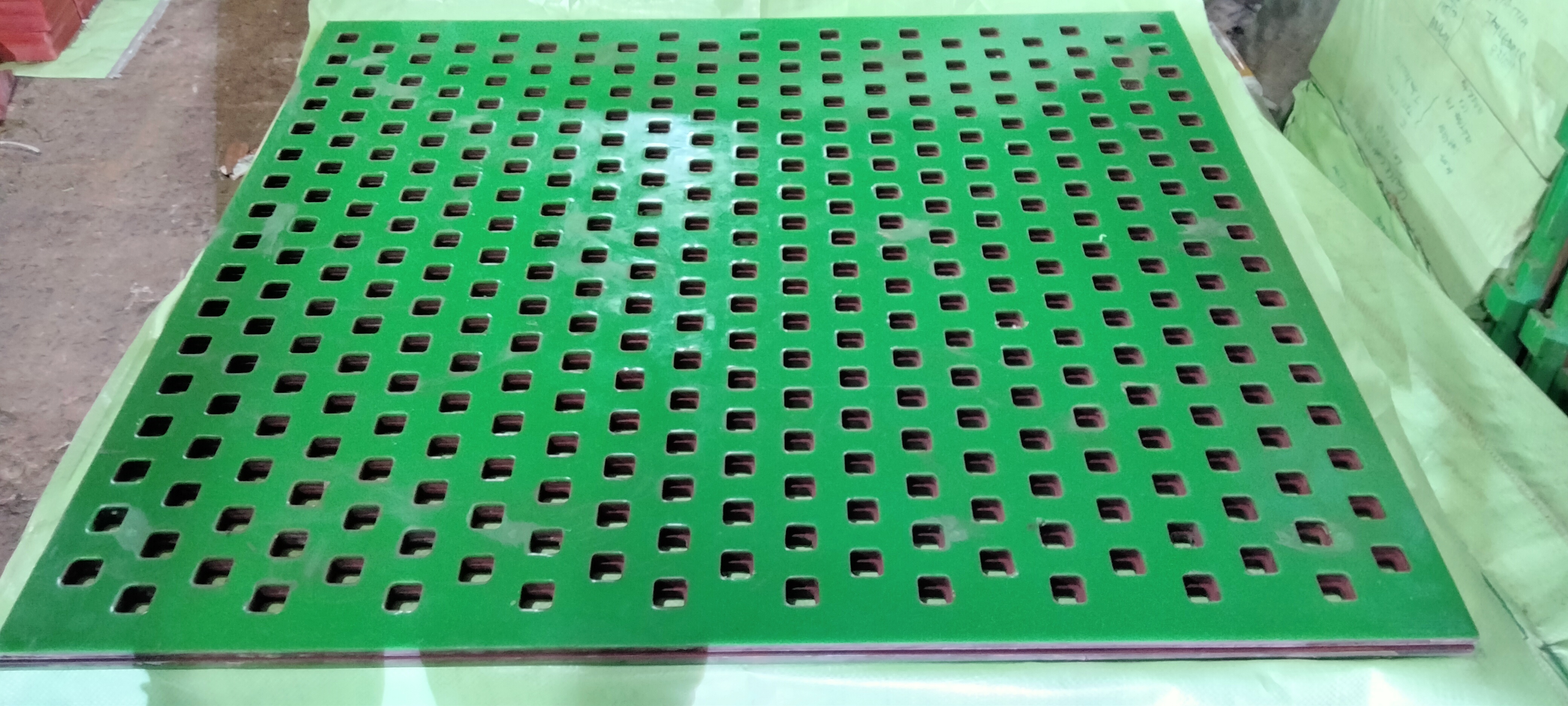 Pu Punch Plate Screen - Color: Green